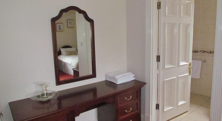 Gate Lodge B&B Portumna Chambre photo